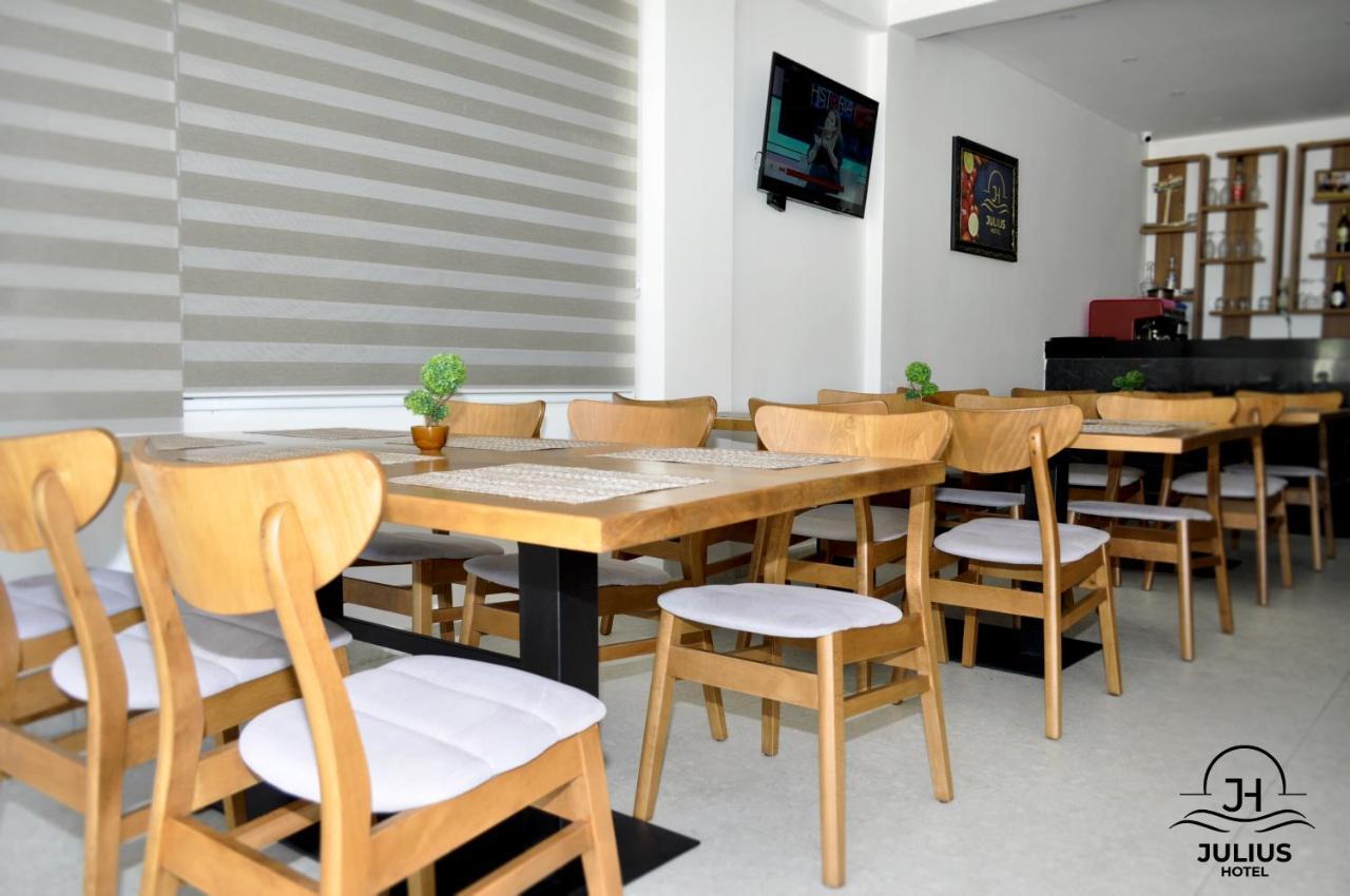 Julius Hotel Голем Экстерьер фото